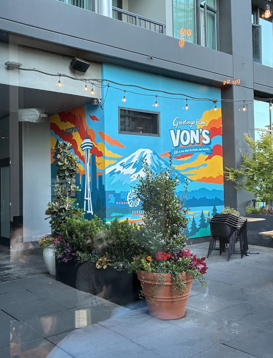 Von's 1000Spirits interior, Seattle
