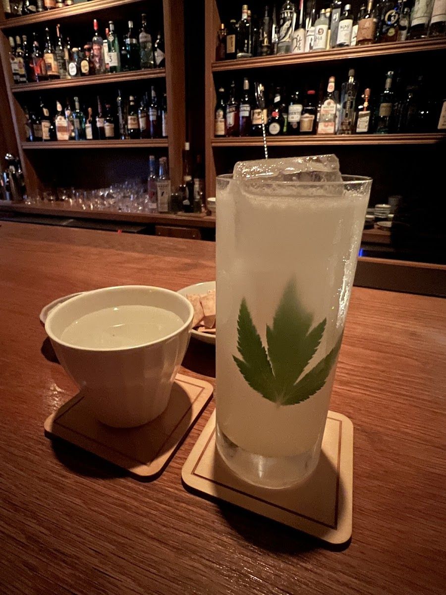 Bar Cham Insadong atmosphere
