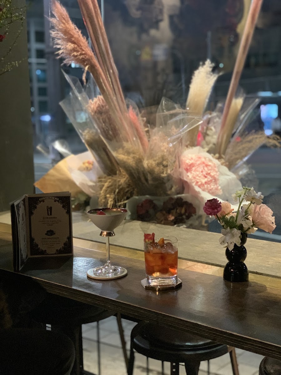 Flower Gin, Seoul