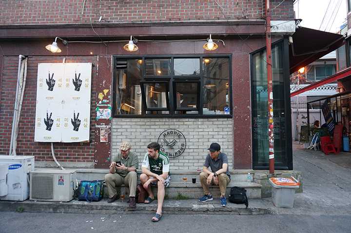 Magpie Brewing Co Seoul bar interior