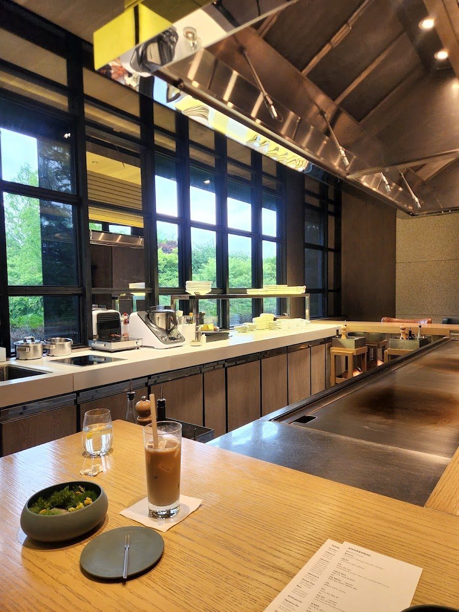 Mortar & Pestle bar service