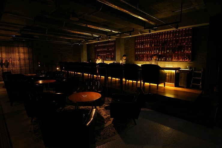 Vault +82 dark whisky bar interior in Hannam-dong, Seoul