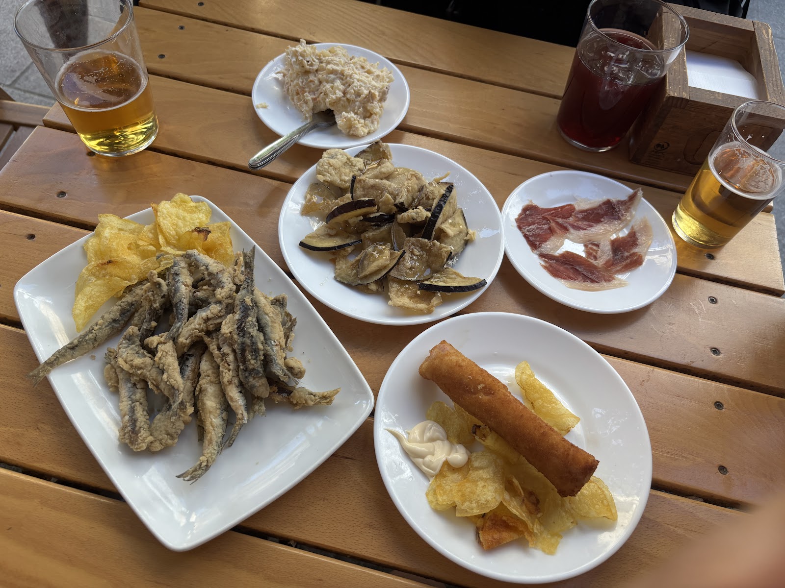 Bodega Santa Cruz Las Columnas Seville old tavern bar