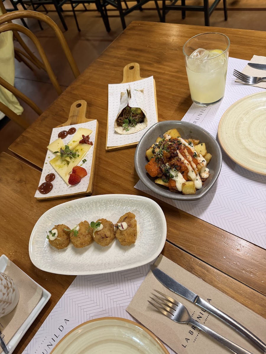 La Brunilda, Seville