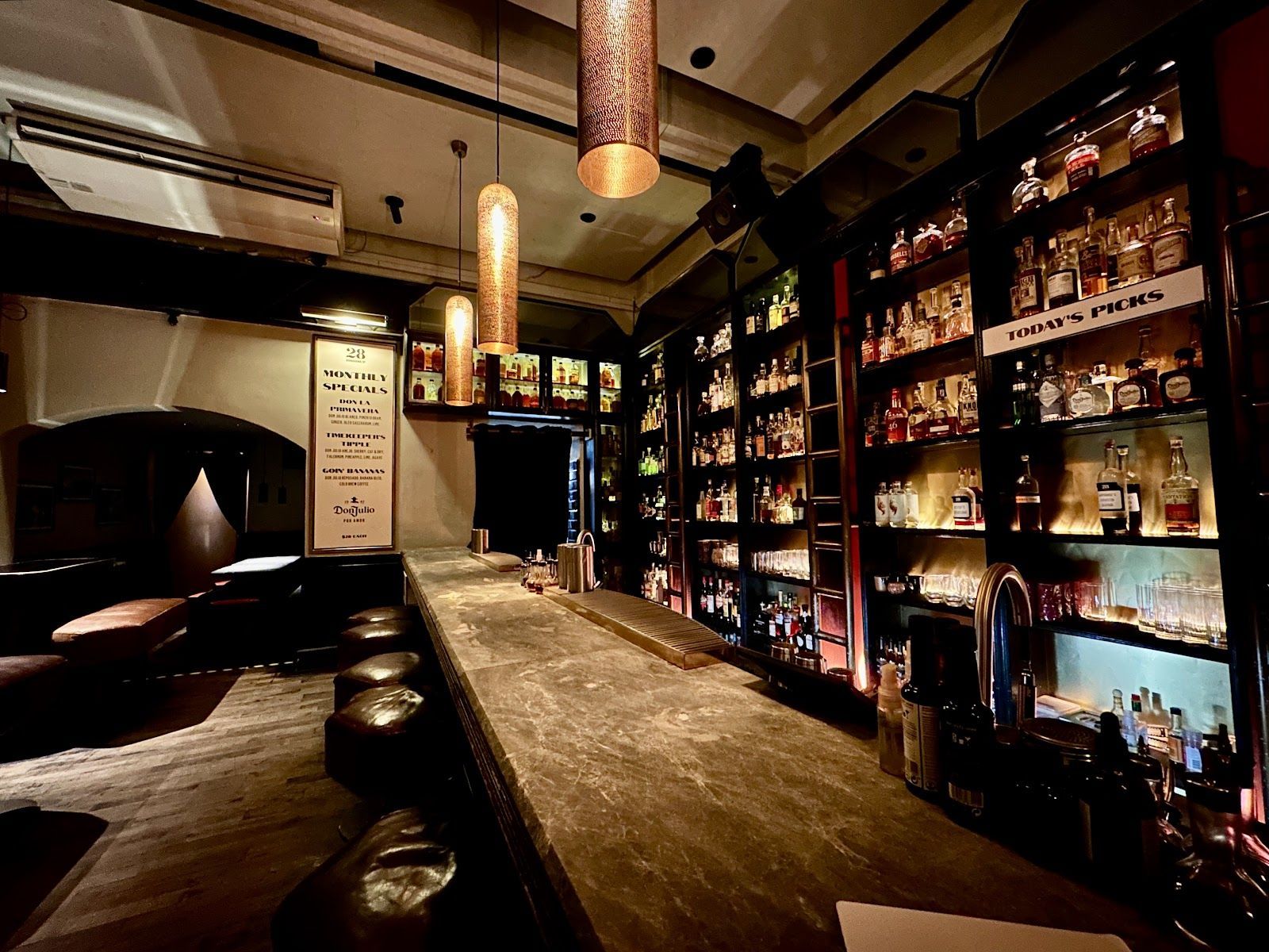 Trouble Brewing bar service