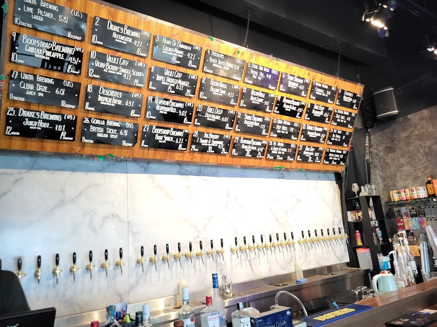 American Taproom bar detail, Singapore