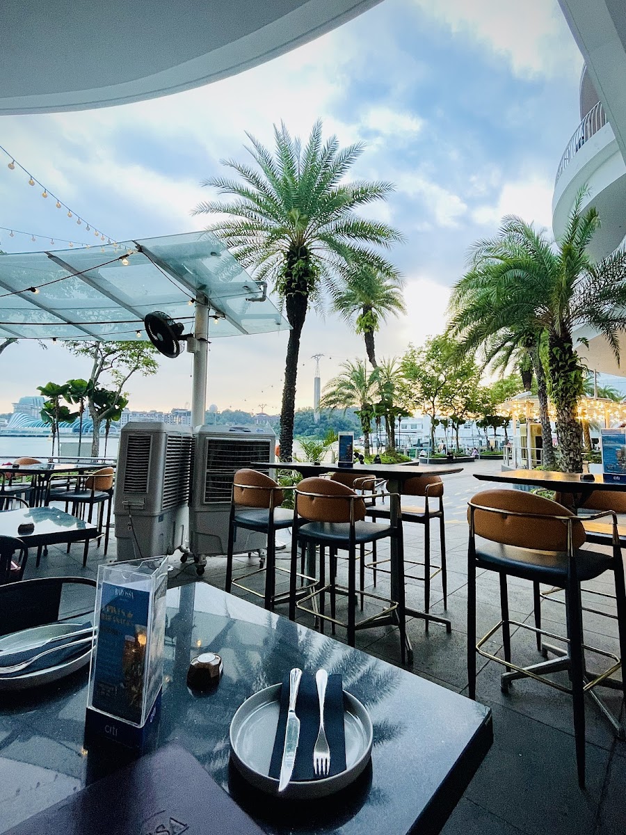 Barossa Singapore bar seating