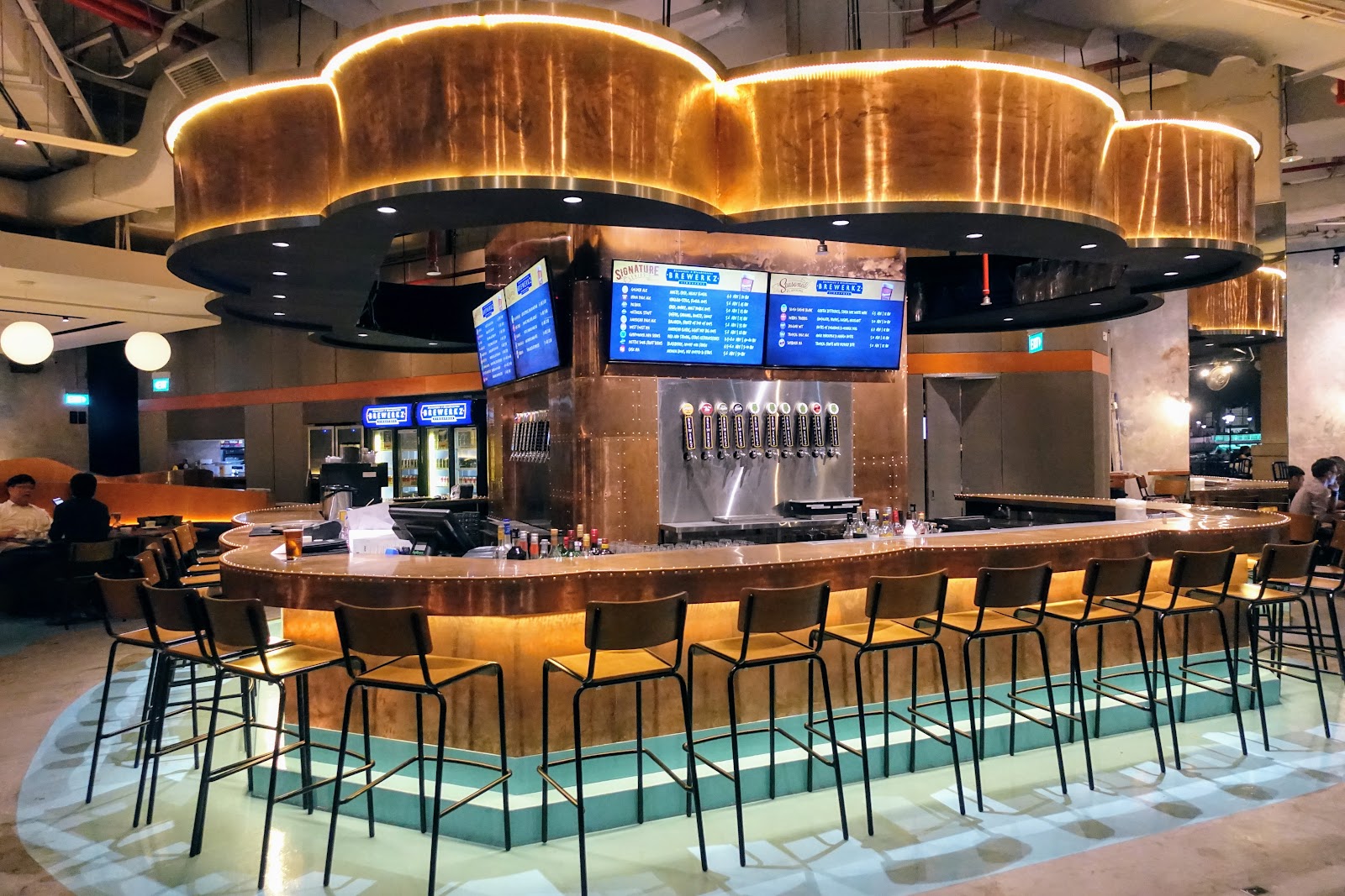 Brewerkz — Craft Beer in Riverside Point, Singapore
