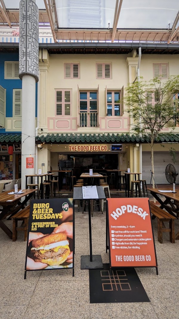 Druggists in Singapore