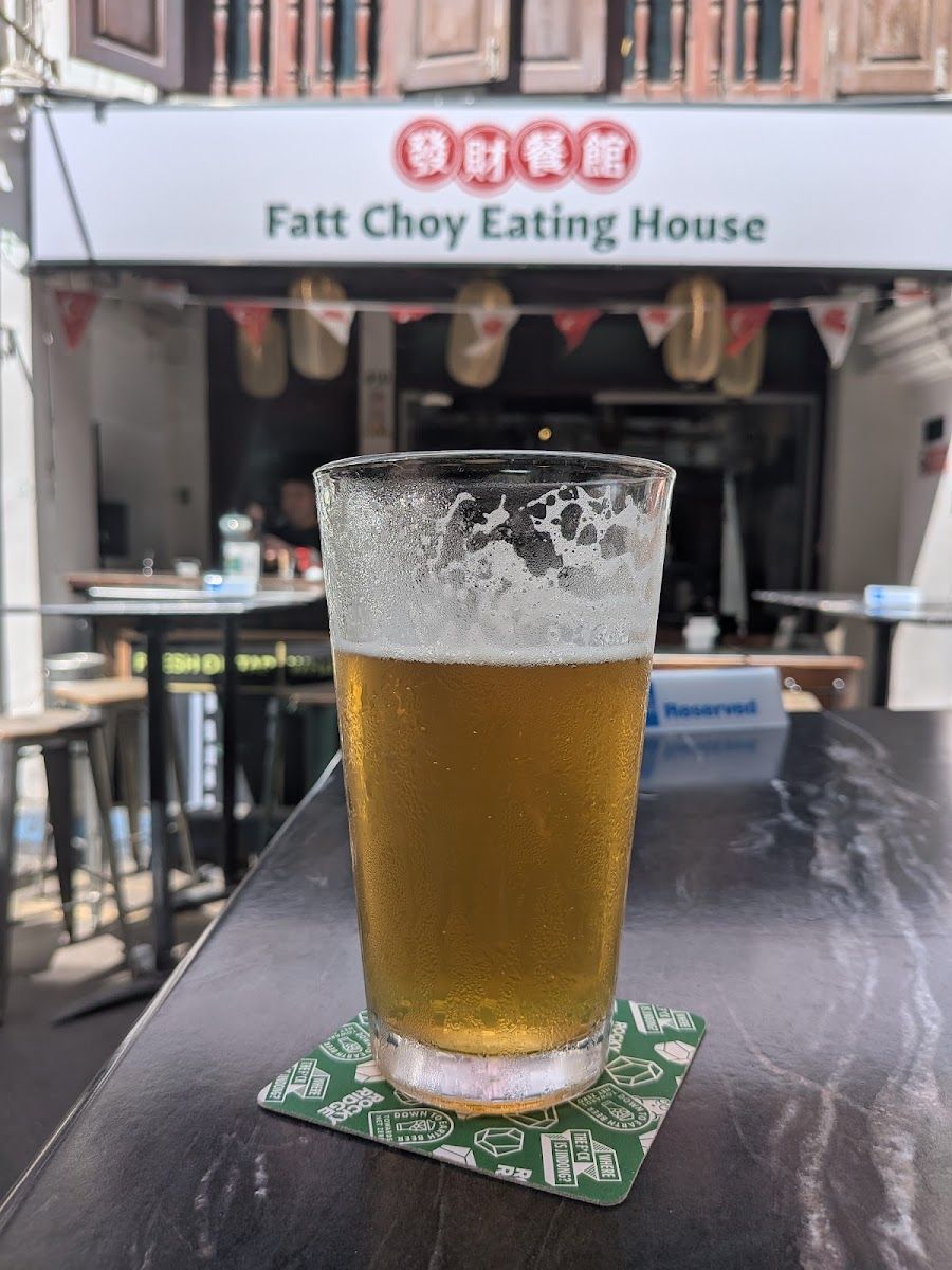 Good Luck Beerhouse Bugis atmosphere
