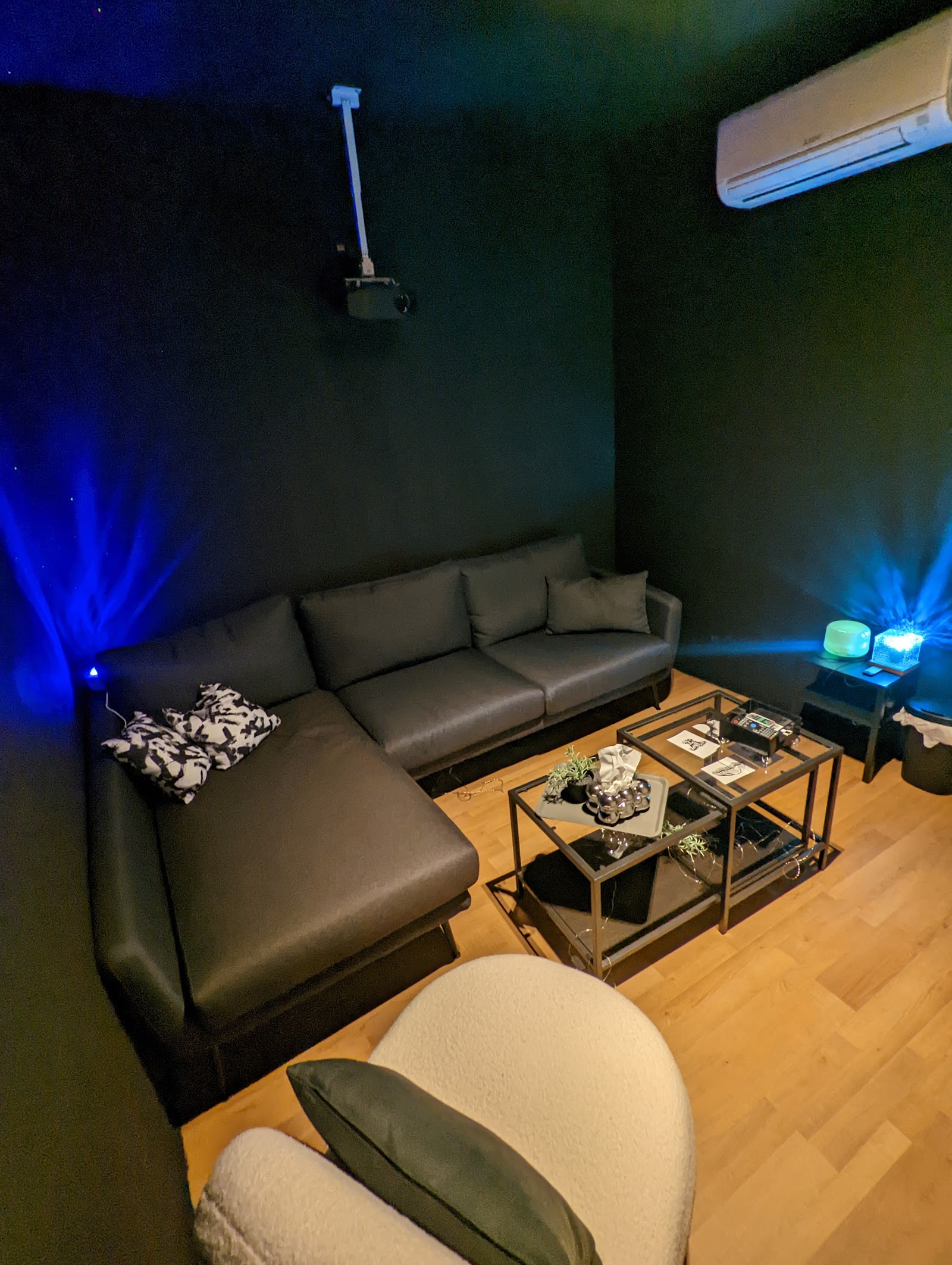 The Hideout — Live Music in Telok Ayer, Singapore