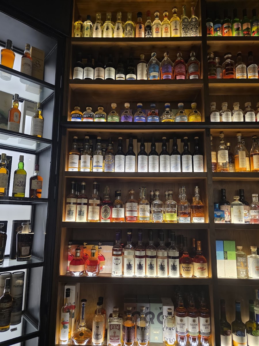 La Maison du Whisky, Singapore