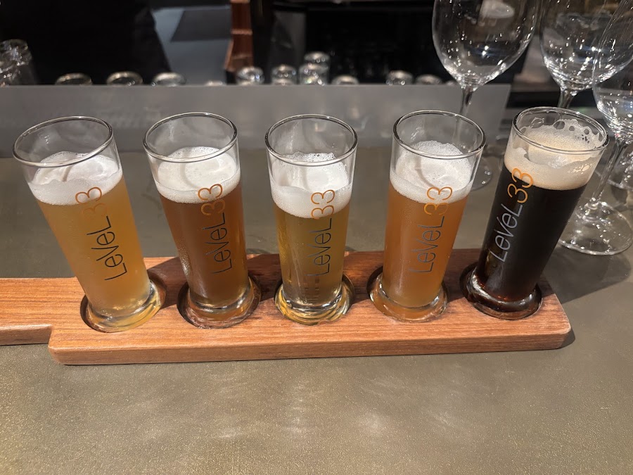 LeVeL33, Singapore