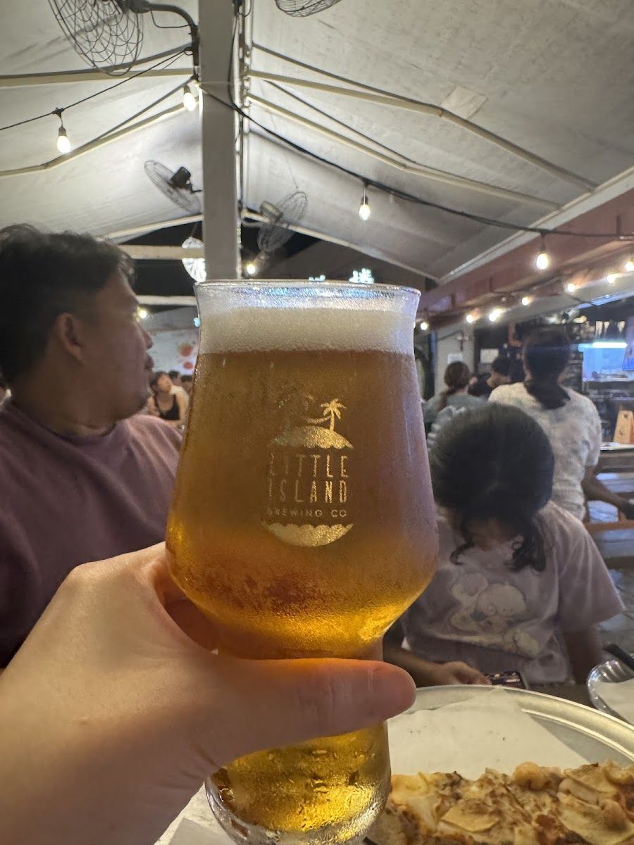 Little Island Brewing Co Changi atmosphere