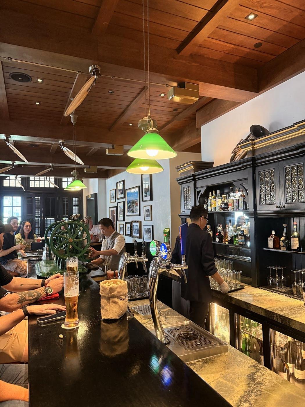 Long Bar, Singapore