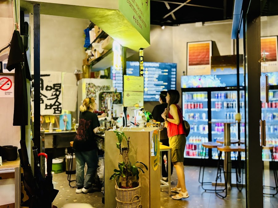 Druggists in Singapore