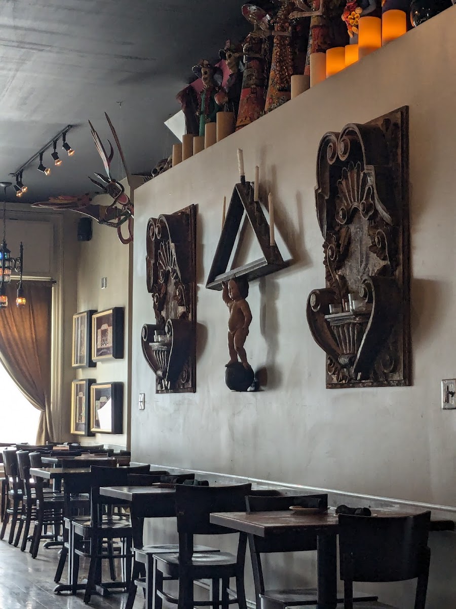 Sanctuaria, St Louis