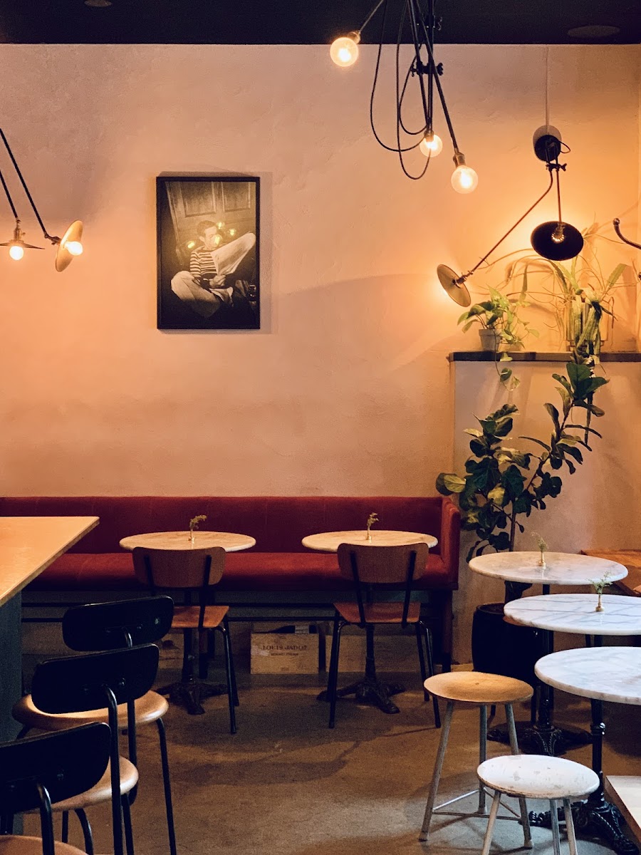 Folli Folli, Stockholm
