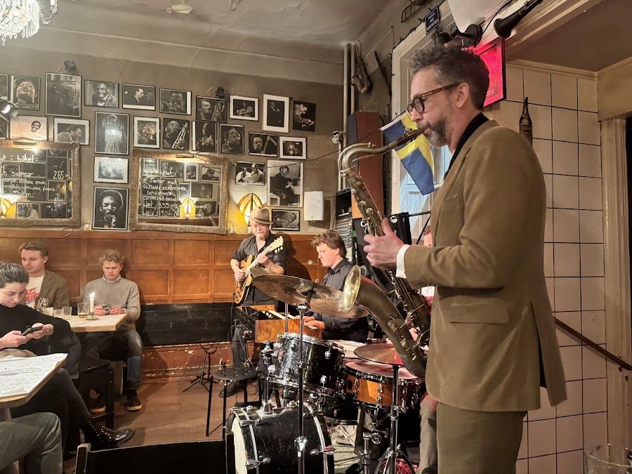 Glenn Miller Cafe Sodermalm atmosphere