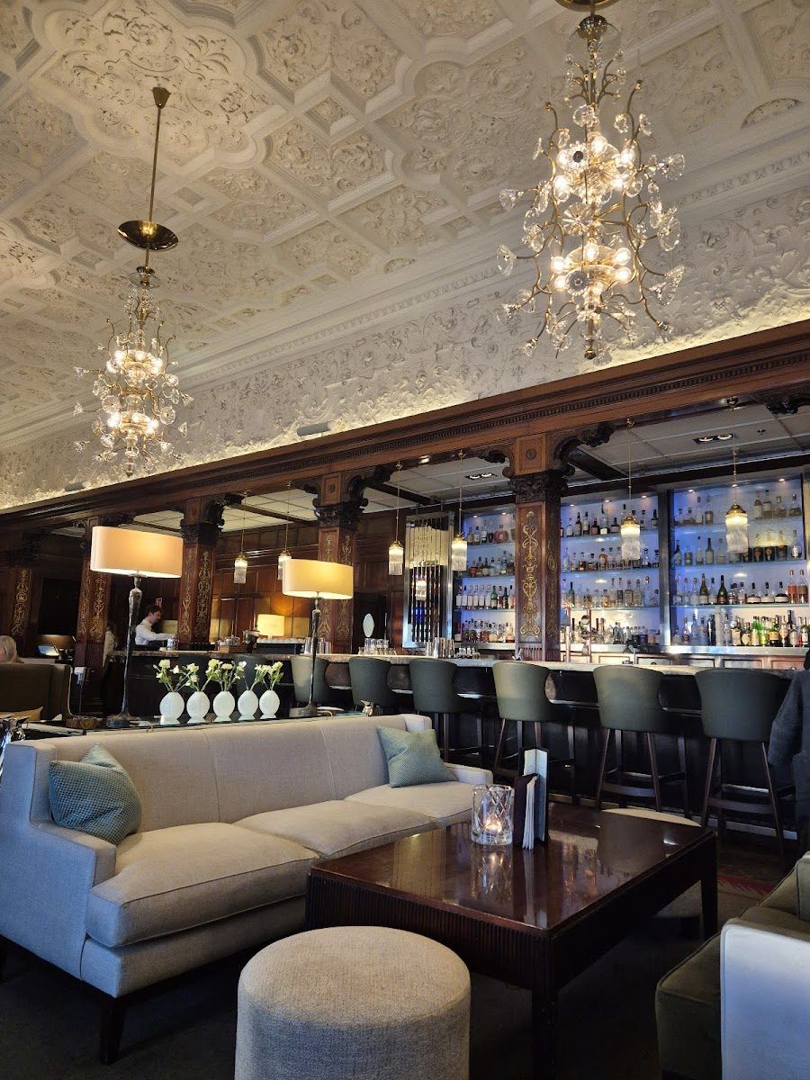 Cadier Bar at Grand Hotel Norrmalm atmosphere