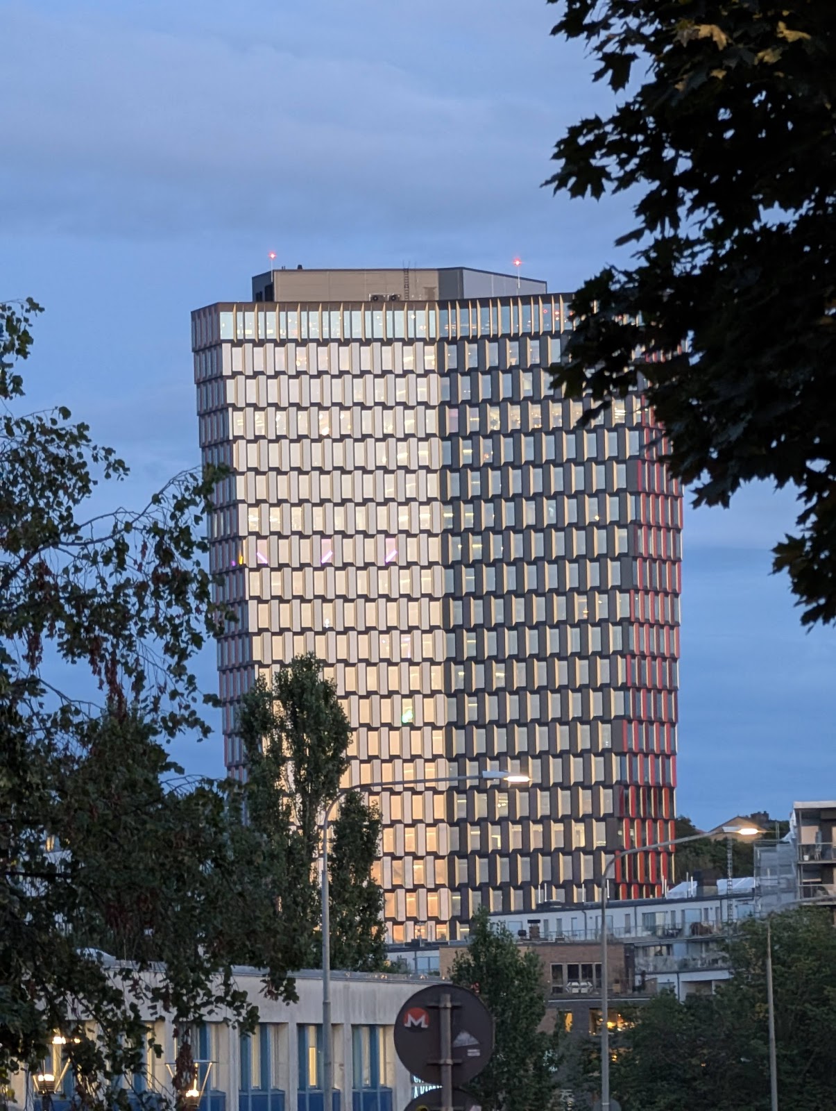 Sky Bar at pour