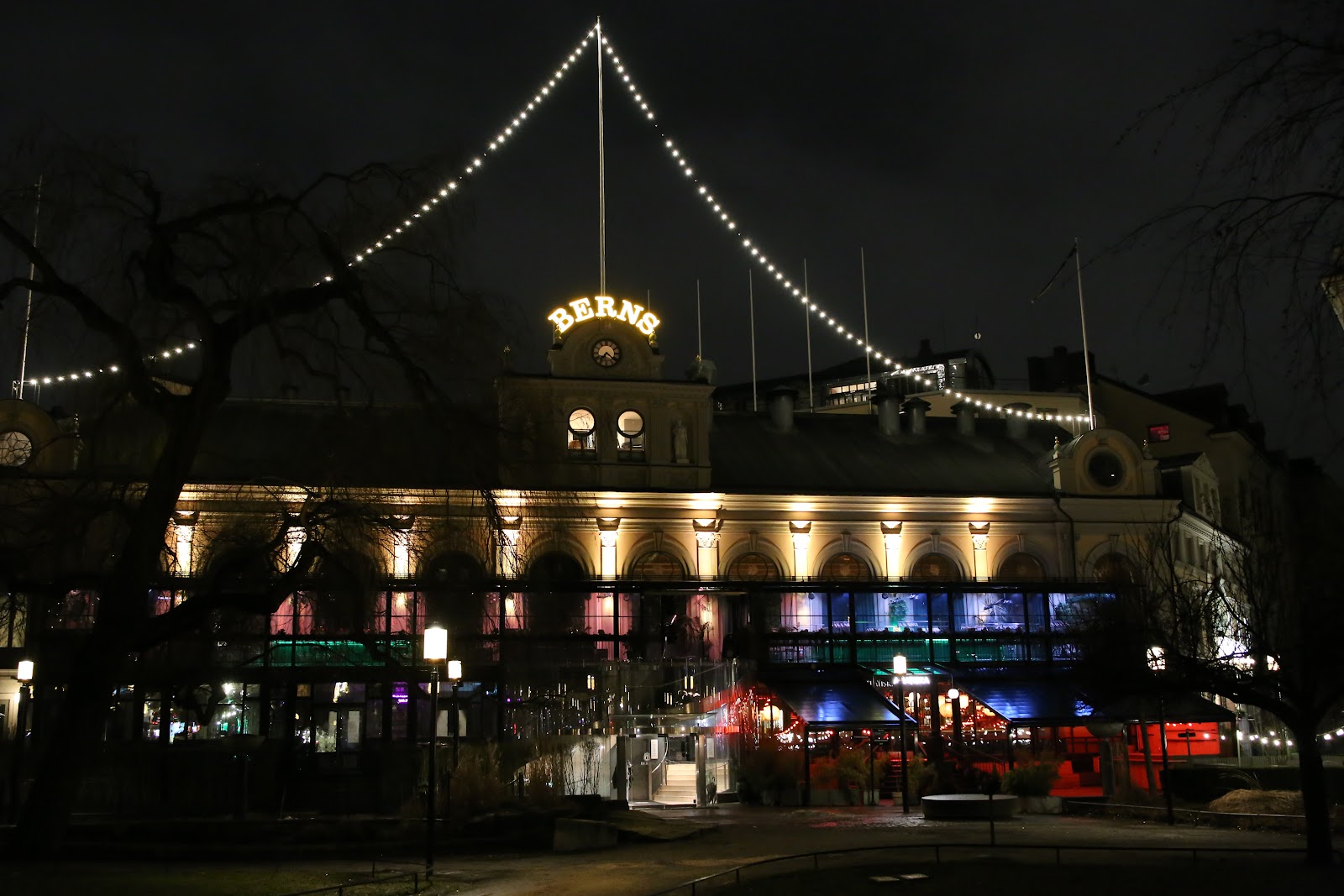 Drinks at Sky Bar at Berns
