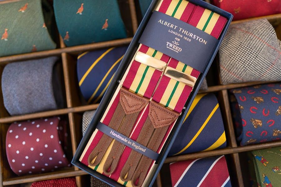 Tweed bar service