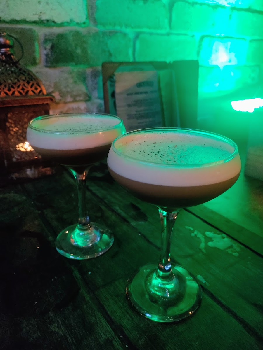 Donny's Bar, Sydney