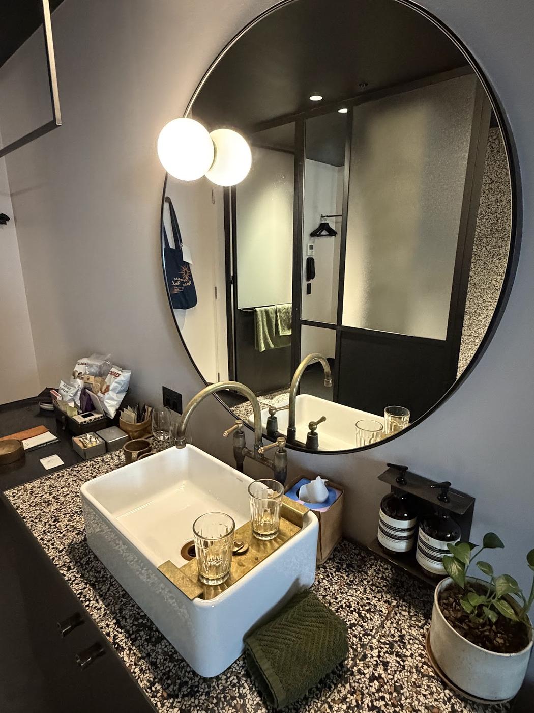 Paramount House Hotel Bar, Sydney