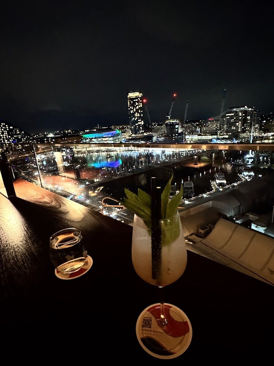 Zephyr bar service