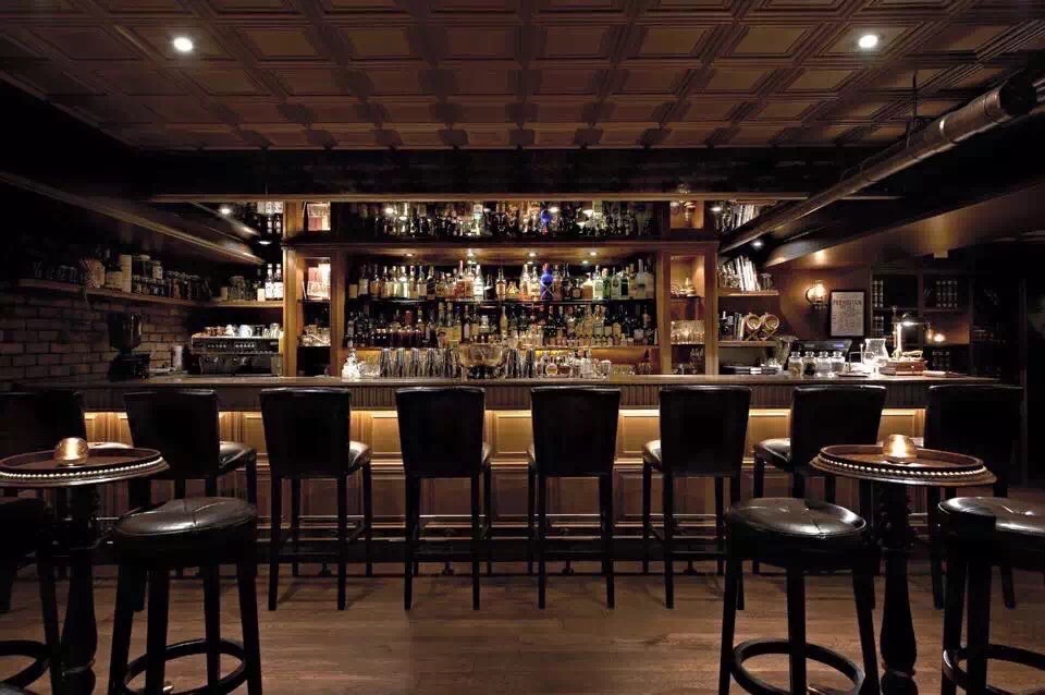Hidden speakeasy cocktail counter in Xinyi District Taipei