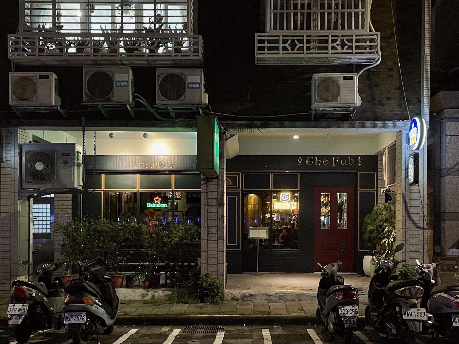 Bar Pun Taipei bar interior