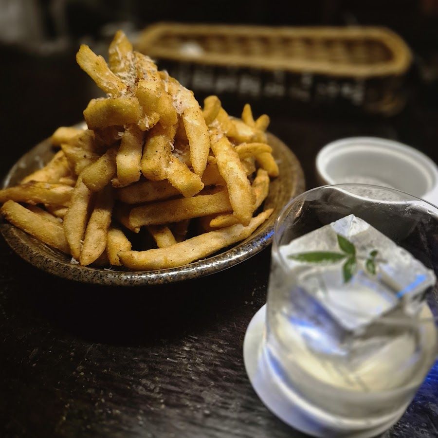The Public House Xinyi atmosphere