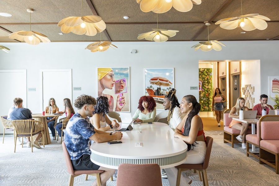 The Hub, Tampa