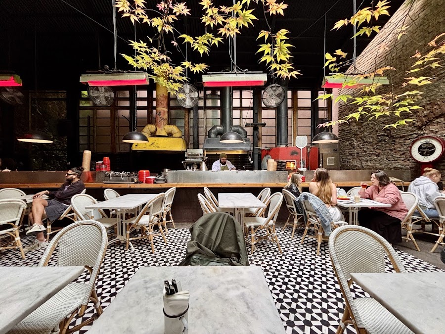 Lolita, Tbilisi