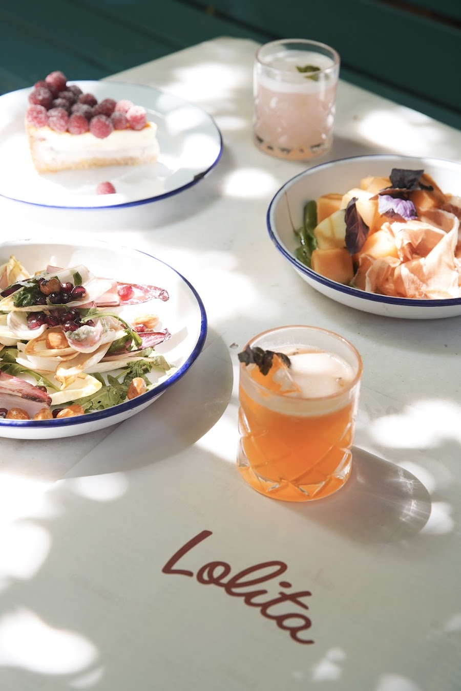 Lolita, Tbilisi