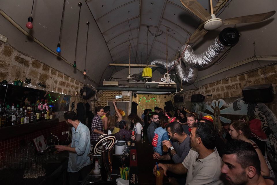 Anna Loulou Bar, Tel Aviv