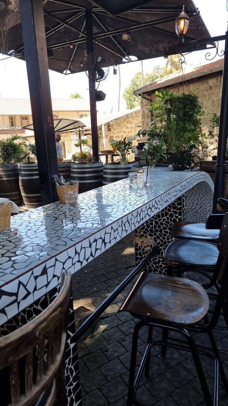 Vicky Cristina, Tel Aviv