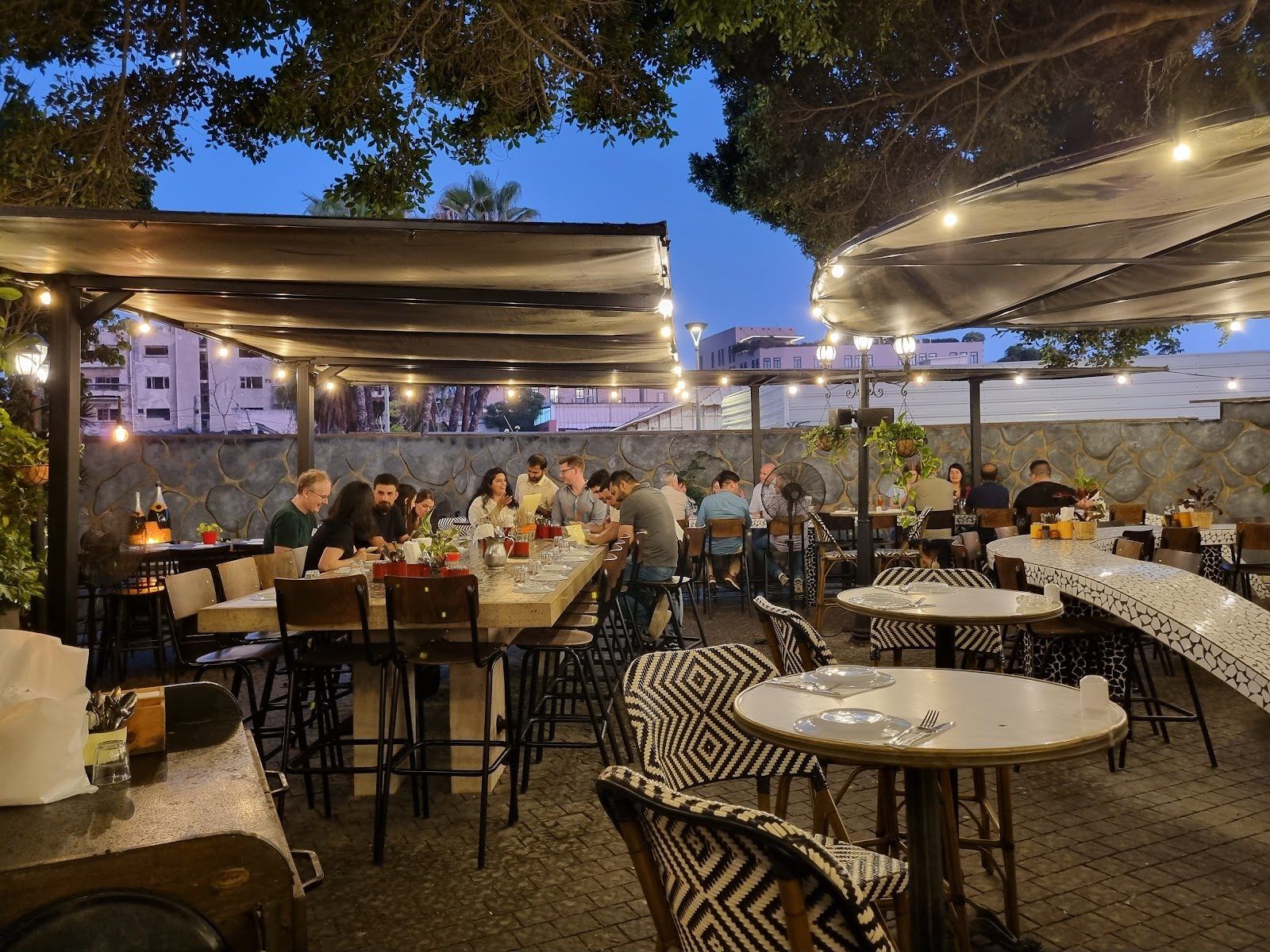Vicky Cristina Tel Aviv bar interior