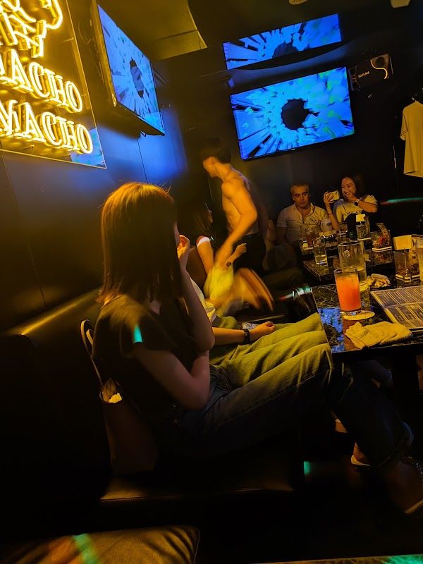 Watering Hole Tokyo