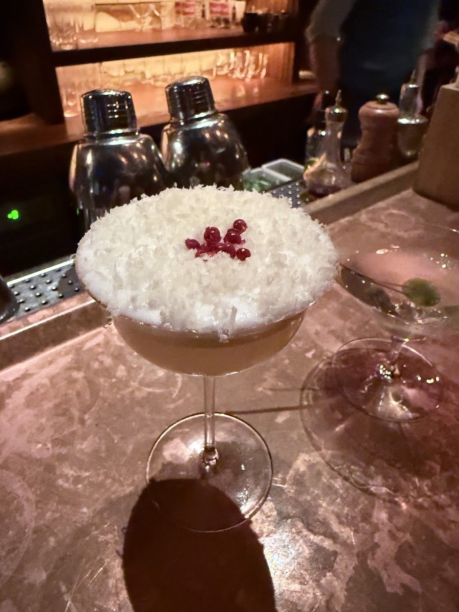 Spirits Bar Sunshine Ginza atmosphere