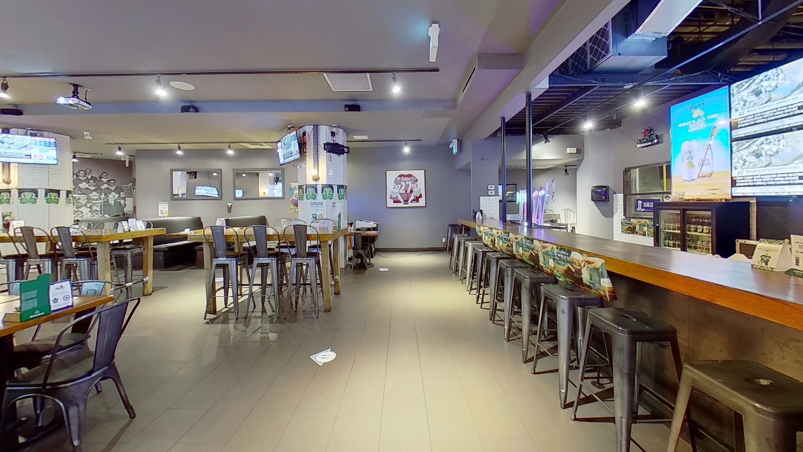 Downtown Toronto sports bar with screens near Scotiabank Arena