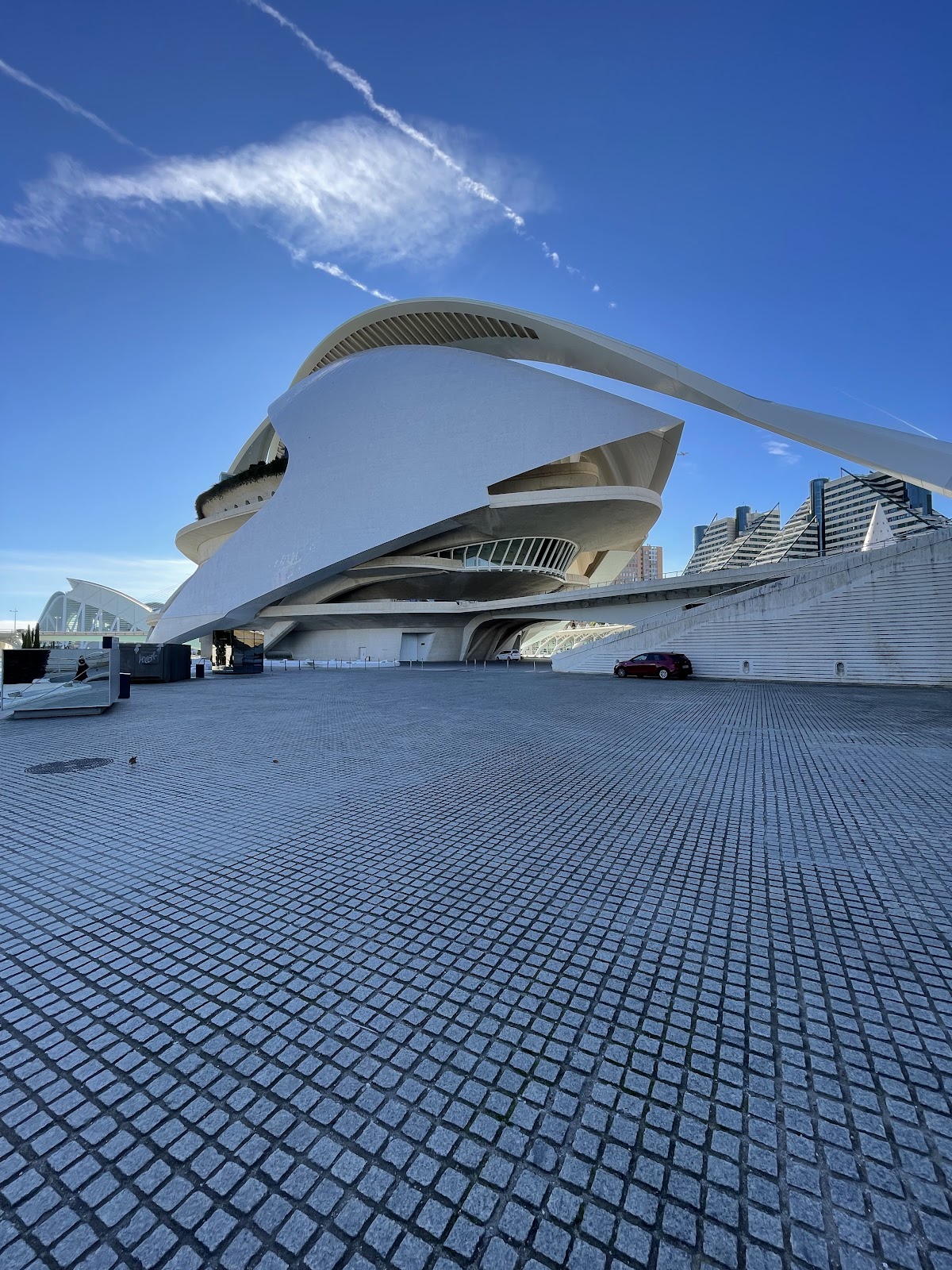 L'Umbracle Terraza gin tonic serve