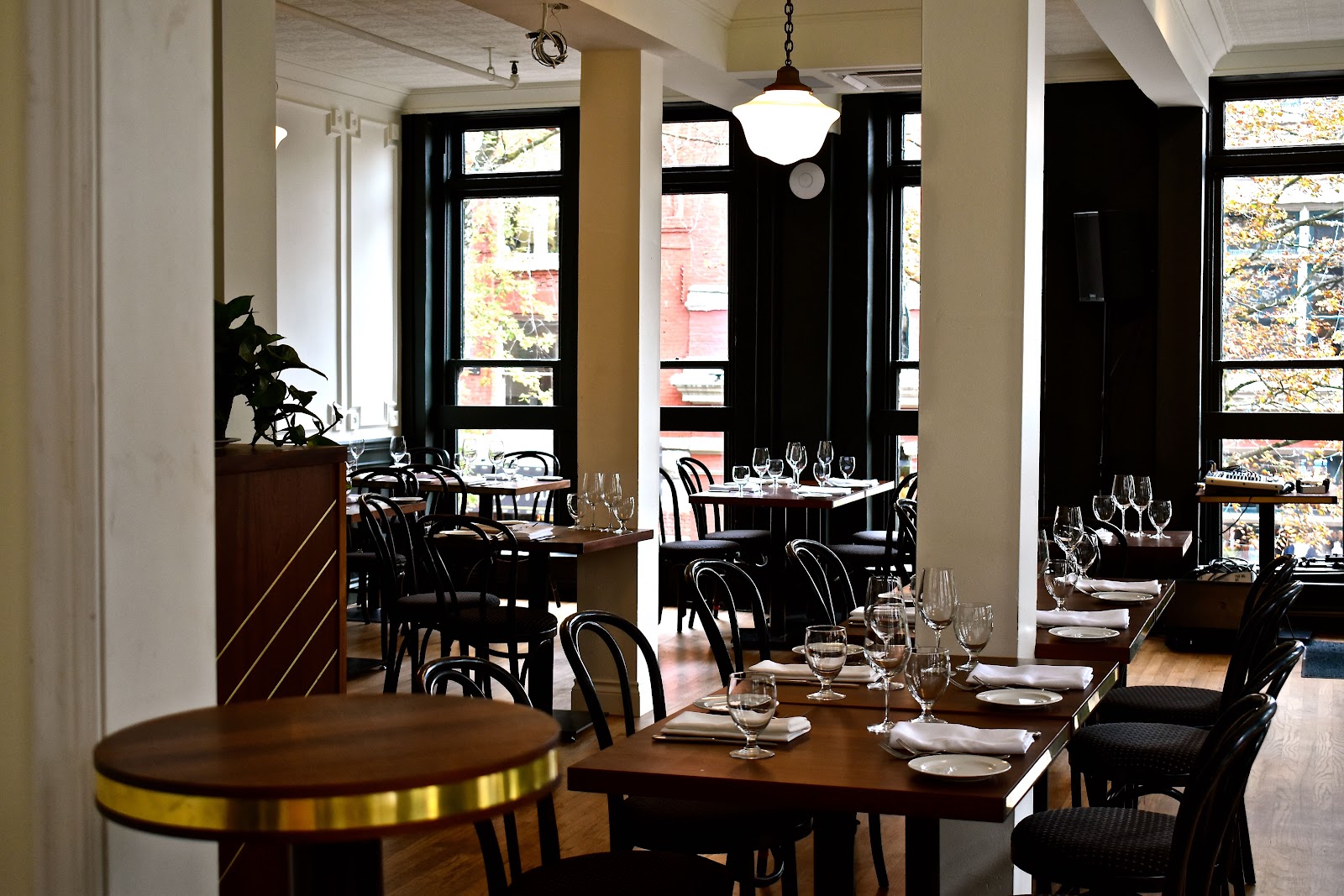 The 2nd Floor Gastown, Vancouver