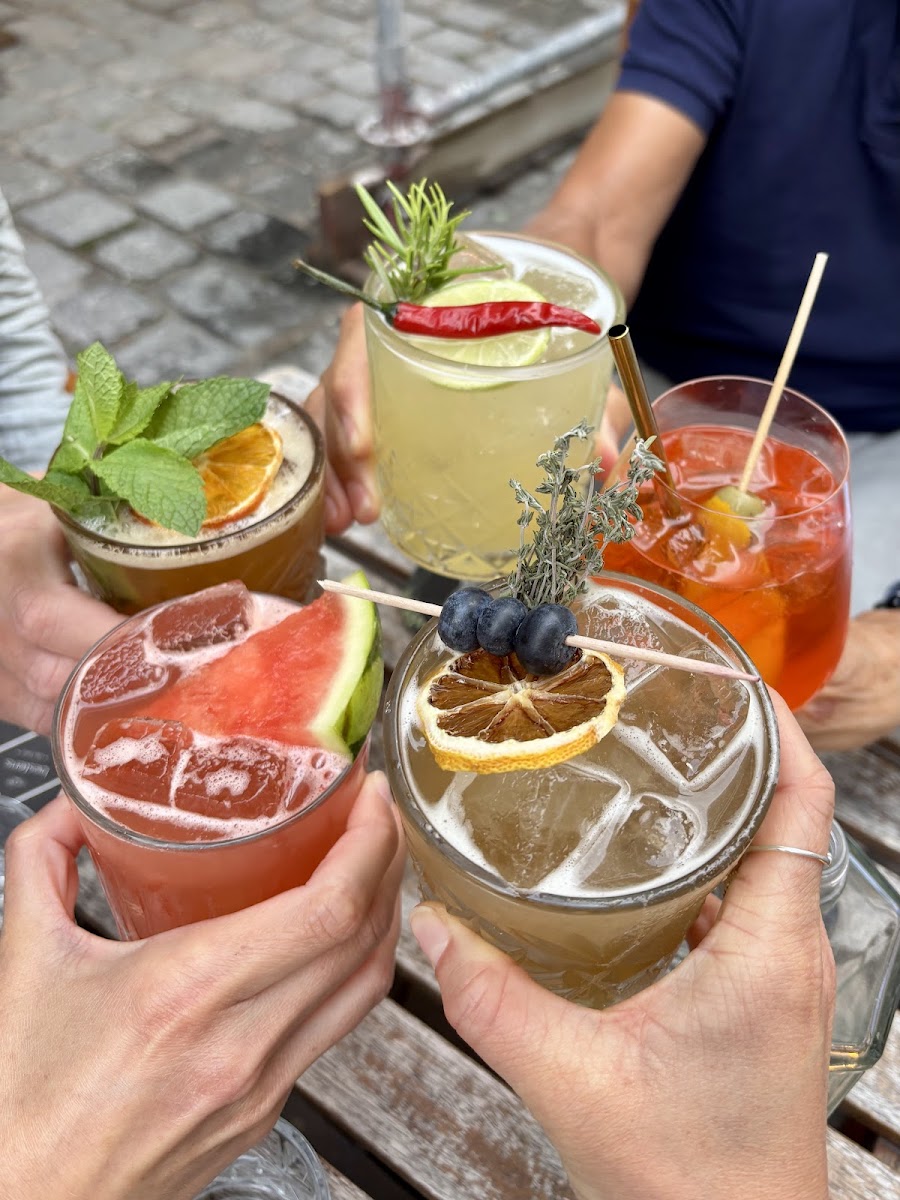 bestens. Cocktailbar, Vienna