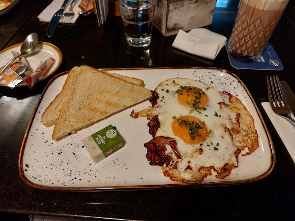 Cafe Central