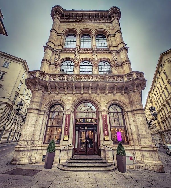 Volkstheater Bar Vienna
