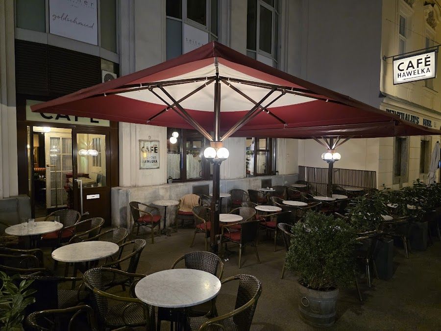 Cafe Hawelka Vienna interior