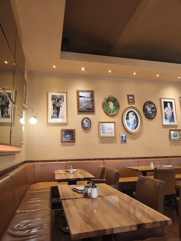 Caf&eacute; Hummel in Vienna