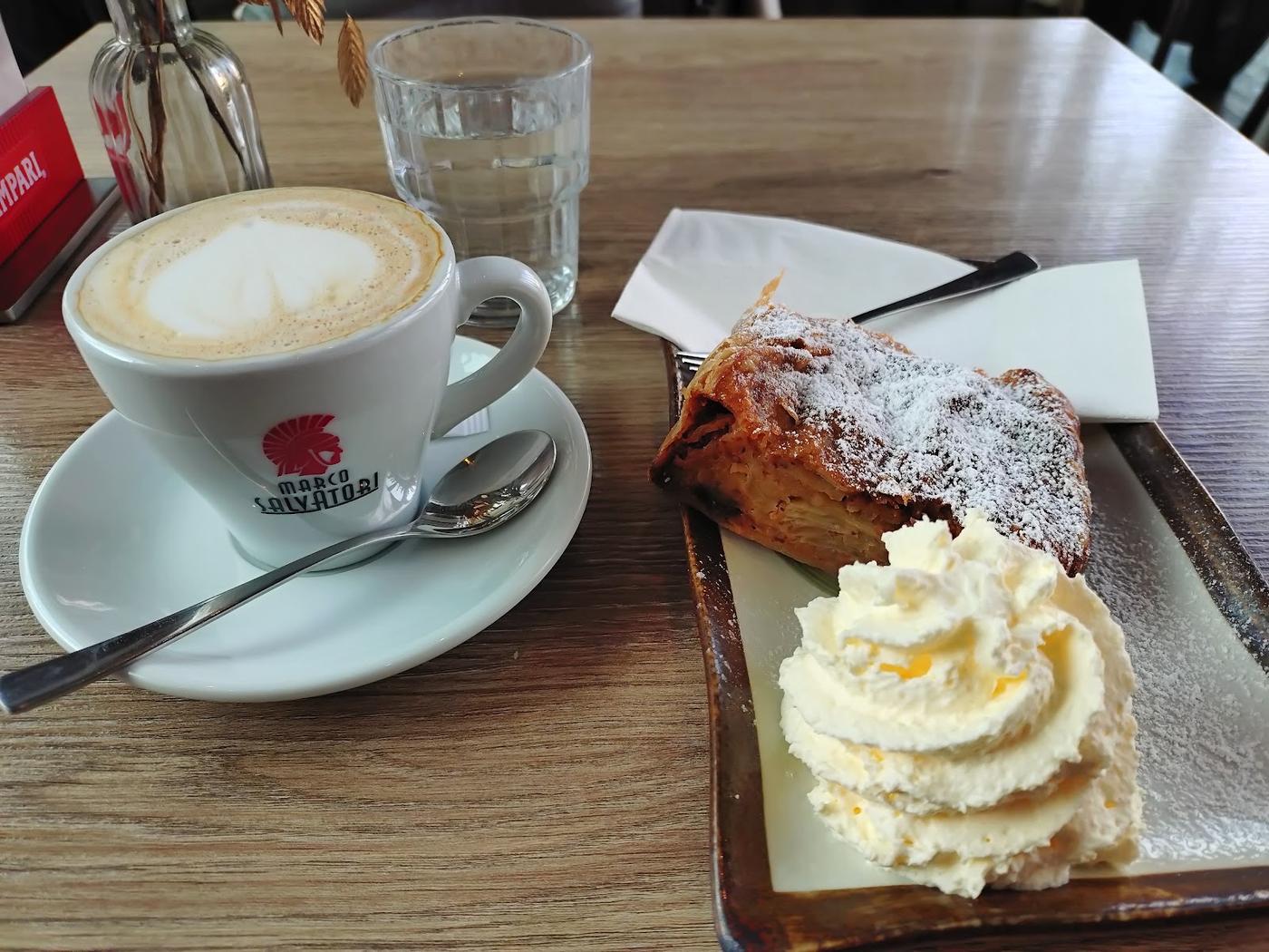 Café Leopold, Vienna